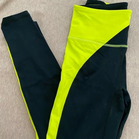 Fabletics leggings size Small - Picture 2 of 4